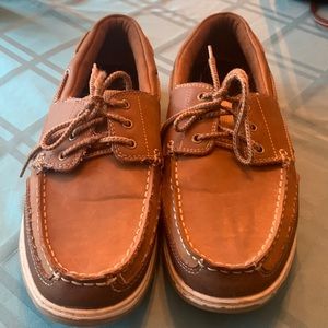Croft & Barrow men’s ortholite, vented deck shoes.  Men’s size 11.  Leather.